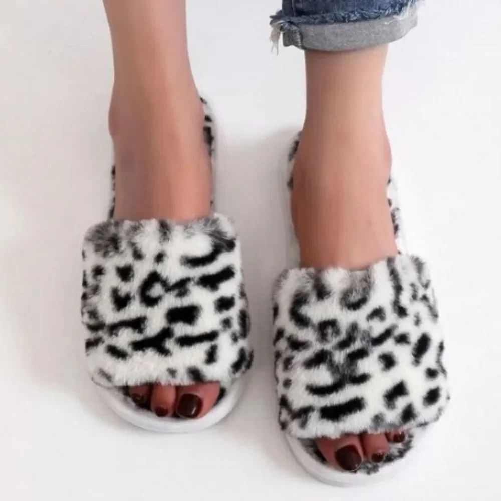 BRAND NEW DOLCE VITA FLUFFY PLASFORM SLIDE SANDAL